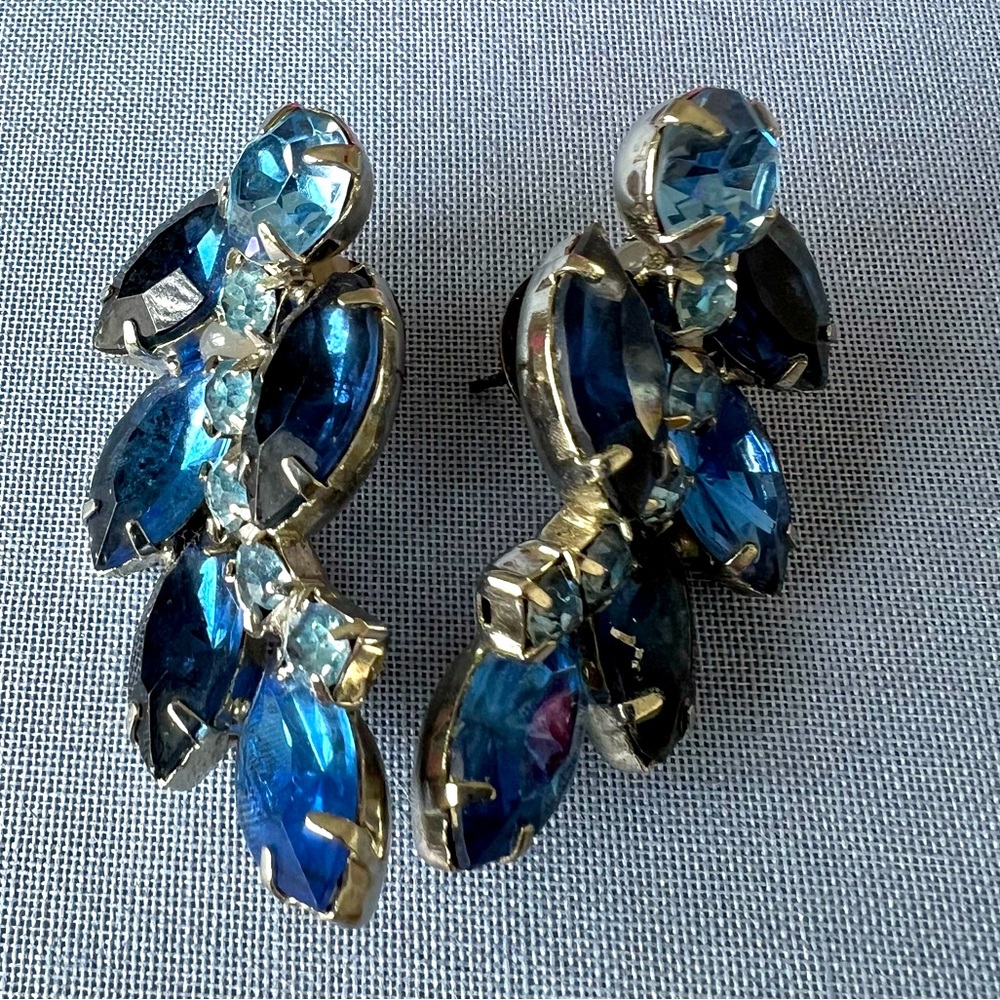 Vintage rhinestone earrings